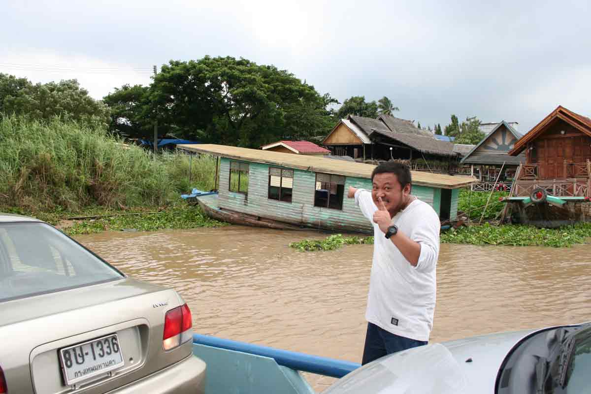 อันนี้ส่งประกวดคับ  ที่สุดของเรือตกปลาของทั่นรองเทียมคับ