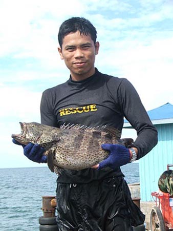สุดยอดของ fisherman ปี 2548 คือ น้าปลา 6/o 