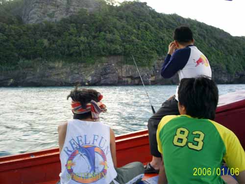 บรรยากาศ  ตะรุเตา  เดือนมีนา จาสวยกว่านี้ครับ