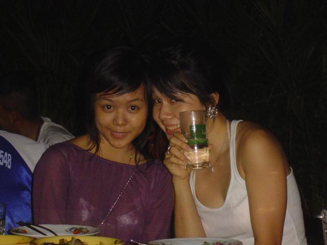 ว้ายยยยหลานสาวโกเชนเหรอนี้...ต๊ายตาย..!! นี้เจ๊ไม่รู้มาก่อนเลยนะย่ะเห็นมาบอกกะเจ๊ว่าเจ๊นี้อ่ะหน้าตาด