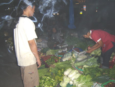 นี่ ๆๆ  ๆ....
***วิญญาณร้านผัก***
พ่อพรามห์ริดผม ขลังจิง ไปซื้อผัก ลงเรือยังมีวิญญาณ ตามประกบ..
 