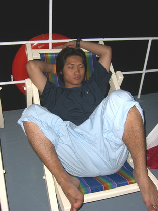 ห๊าวววววววววว.... :sleeping: :sleeping:
ง่วงๆ  ๆ น้ำดอกคำฝอยออกริดแย้ววว...
ไปเลยหนีไปนอนก่อน ที่ด