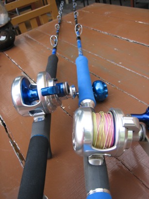 ลองดูเป็นแนวทางละกันครับ 
ทางซ้าย jigging master 500g  accu 870
ทางขวา jigging master 350g accu 19