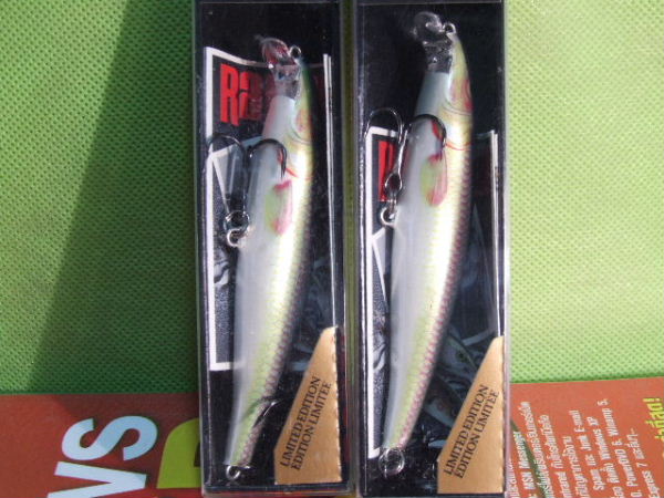 LongCast 10 cm. Limited Edition แฮะ ๆๆๆ มีอยู่ 2 ตัว แค่เนี้ยคับ ตัวอื่น ๆ ธรรมดา ๆ สู้คนอื่นไม่ได้ค