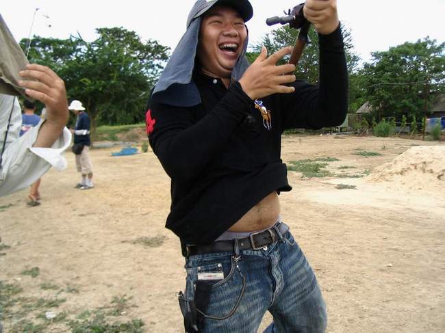 พอปลาติดเท่านั้นดูลีลาจิกระโดดโล้ดเต้นซะพุงปลิ้นเลย :laughing:แถมคุยทับถมคนที่ยังไม่ได้อีกเลยโดนเเกล