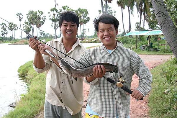 อาจารย์กับลูกศิษฐ์  :laughing: :laughing:
