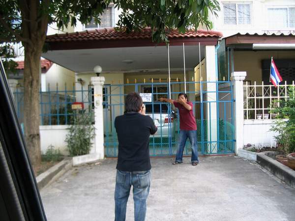 เบื้องหลังถ่ายทำการไปส่งส่วยที่บ้