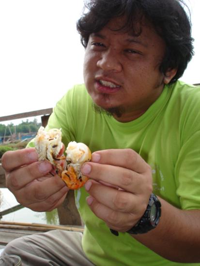 หน้าหื่นดีมั๊ยครับ... :laughing: :laughing: :laughing:
