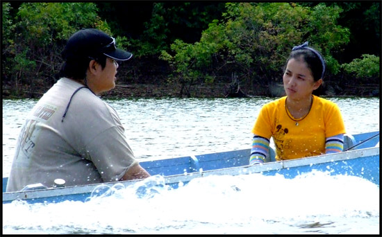 เส้นขอบฟ้าตรงนะครับ ไม่เอียง อิอิ   :laughing: :laughing: :laughing: