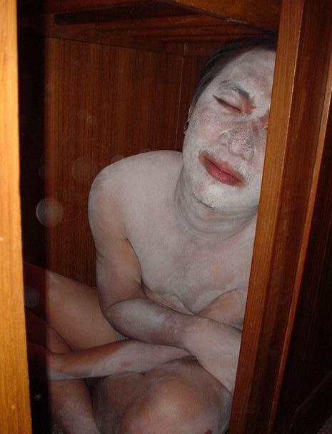 เท่ห์เกินไปรับไม่ได้ ...... 


ต้องไปขุดมาเผาใหม่

 :laughing: :laughing: :laughing: :laughing: