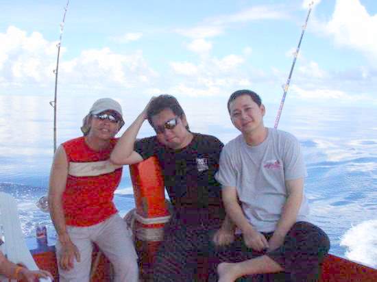 น้องเอิร์ธจ๋า.....รูปทามมายมาน ดำ จังคับเพิ่มแสงสว่างตราค้างคืนด่วนนนน

ปล.
 น้าแจ๊ค ทะเลคลั่ง น้