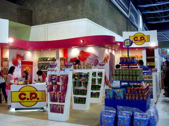 ร้านอาหารปลาของซีพี มีพริตตี้มาคอยแนะนำอาหารปลาครับ พอดีผมไปกับเพื่อนสนิท เลยไม่ได้ขอเบอร์พริตี้มาคร