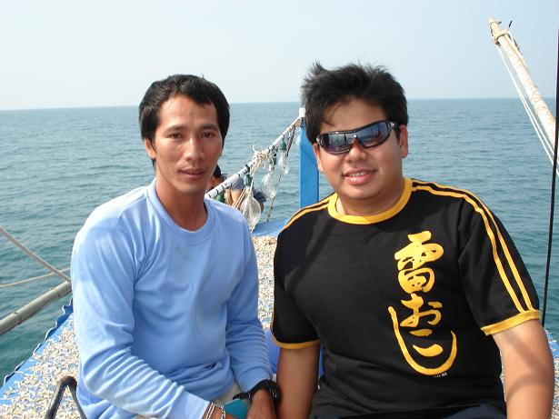 ผมขอถ่ายคู่กับไต๋ซะหน่อย :cool: :cool: