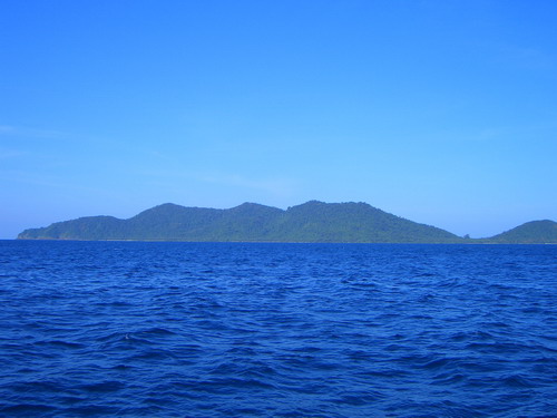 พอเช้า ทะเลเรียบดี