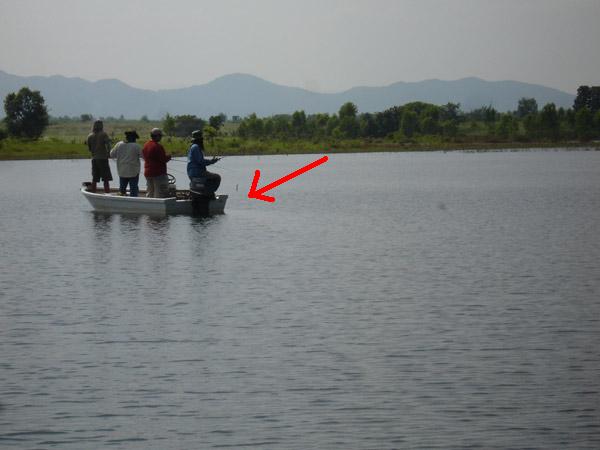 กรั่กๆๆโปรหมึกไม่น่าพลาดเลย
 [b]พี่อู๊ด[/b]ไปตีตรงนั้นทำไมปลามารอกินรอกินอาหารอยู่ท้ายเรือพี่อู๊ดเพ