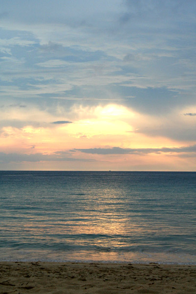 ถ่ายที่หาดปากเมงครับ