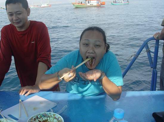 อร่อยจริงๆค่ะ หนูยุ้ย รับรอง  :laughing: :laughing:





