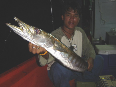 สากตัวเปิดงาน.....ค่ำคืนนี้...
ขนาดใช้ได้....นังเก่ง มือขึ้นวุ้ย...
 :grin: :grin: :grin:
