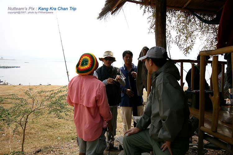 หลังจากผมเอากล้องกลับไปเก็บที่เรื