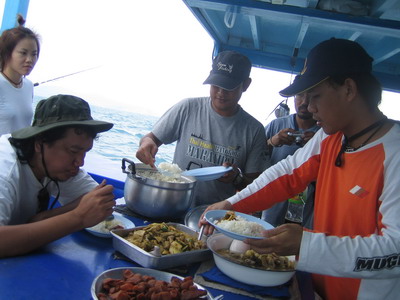 ไต๋มดเรียกแว้ว ขอตัวไปกินข้าวก่อน