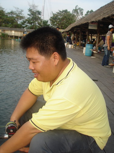 
หวัดดีครับน้าปอ 

เสียดาย น้าตี๋ THE SCOTCH จิงๆคราวหน้าเจอกันคัรบน้าตี๋  :kiss: :kiss:

มีรูป