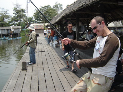  GT Man ----- Oh Are you bored....
                     but I m not ..I still fun with fishing
น้า