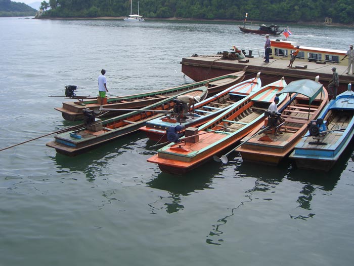 ใกล้จาถึงแล้ว อีกนิดเดียว

เรือทางแถว เกาะสอง พม่า

 :ohh: :ohh: :ohh: :ohh: