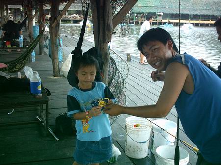 นี่จ้า......น้องฟ้าจัดให้ :grin: