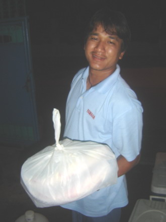 แบ่งปลากันไปกินถ้วนหน้า ซาบายไปค๊าบ.....
 :grin: :grin: :grin:
น้าโอซิกซ์ ก๊ะ น้าพชร975 แระท่านเทพ