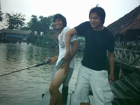 รู้แล้วป๋า :love: :love:
ขอเดียร์กลับบ้านแล้วกัน :love: :love:
ขาจ๋วย...เกินห้ามใจ :laughing: :lau