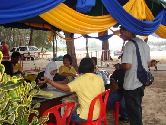   บรรยากาศที่นักกีฬาทะยอยกันมาลงทะเบียน