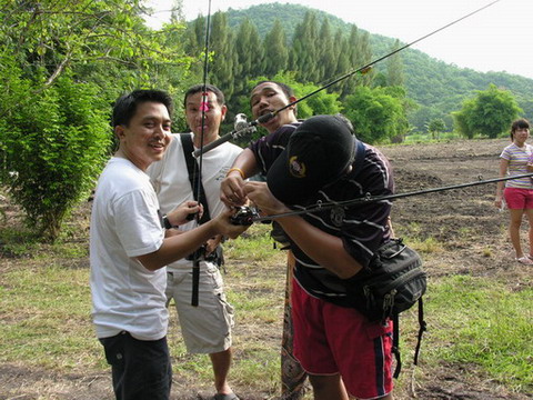  :ohh: :ohh: อ้าว...สอยไรกันอ่ะ:ohh: :ohh:

น้ามาด :grin:น้าโต้งมือ อย่าสั่นดิ เจอขาวๆหน่อยทำสั่น
