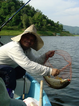 .....ไม่มีสวิง.....แต่โชคยังดี..ที่มีสวก...............เลยผ่อนหนักเป็นเบาได้....... :smile:.....เออ.