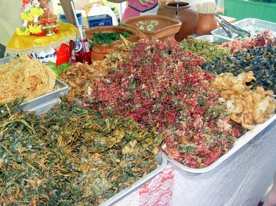 บรรดาสารพัดผักทอด อวดความเป็นผักกันน่ากิน จัดไปอย่าให้เสีย

ผักทอดรวม 1 ชุด  ห่อหมกไข่เยี่ยวม้า 1 