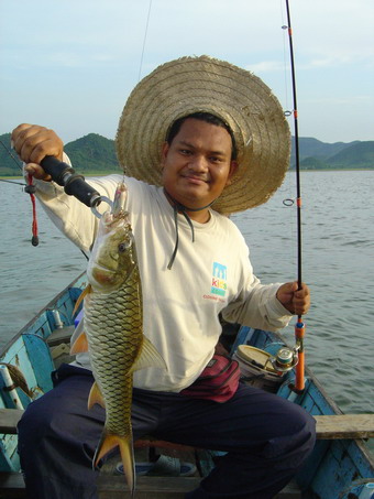 ขออีกรูป...อุอิ..
 ว่าก้อว่าอ้ะนะ....สปูน ไม่มันส์ ท่าป๊อบเปอร์ เลย เจรงๆ...
เห็นตอนตูมมมม น้ำกระจ