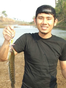 ดูของเรามั่งไม่อยากคุย...ตัวเบ้งเลย(คนถือนะฮิฮิ) :laughing: