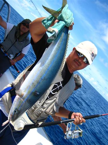 น้าน้อยชูนั่งวิ่งสายฟ้า rainbow runner ของโผ