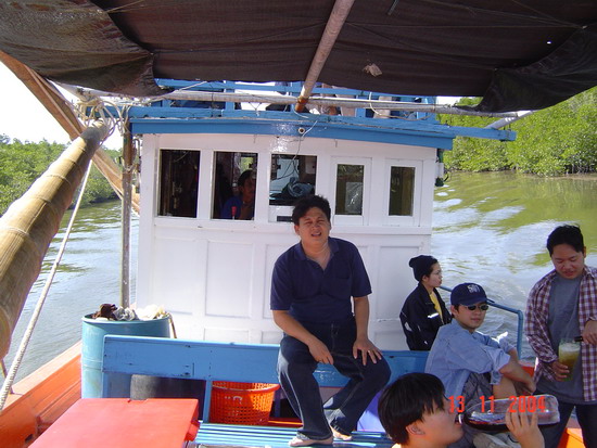 อนาถาทัวมีความสุขครับ : :laughing: :laughing: :laughing: :