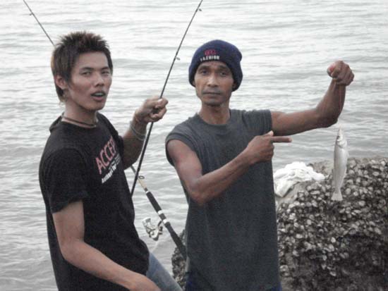 ปลาอะไรเอ่ย!..... :laughing: :laughing: :laughing: :laughing: :laughing: