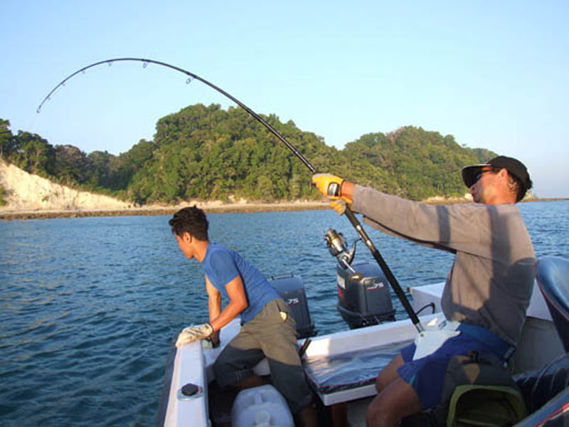 ท้ายเรือด้วย ตามสเต็ป  :grin: