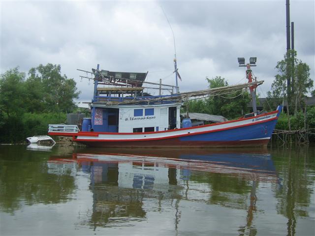 ส่วนลำนี้ของไต๋เจตครับ เรือโชคเจตสมุทร ไต๋อัธยาศัยดีมากครับ คุยกันง่าย :grin: