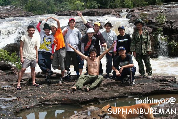 สุดท้าย ภาพหมู่คู่ครบองค์ประชุมทั้งหมาและคน

++++

รายละเอียดโครงการอาสาเพื่อช้างป่ากุยบุรี จ้า 