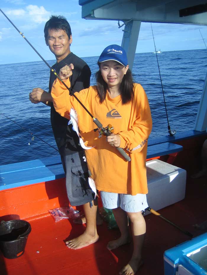 อ๋อ โปร ญ จาก พัทยา นี่เอง  :love: :love: :love: