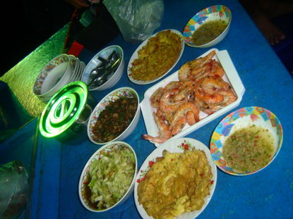 แดดหมด อาหารมื้อกลางวัน + ของว่างตอน