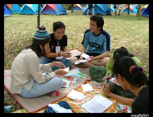 ทุกคนเขียนไปสรรเสริญไป

"ประธาน...เมิงนี่หางานให้พวกกรูจริง ๆ"

แหม เขียนโปสการ์ดหาเพื่อน ๆ แค่ 
