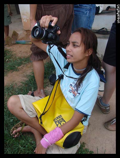 : ภาพจาก พี่กระต่าย

ถึงหน่วยด้านบน ก็เตรียมตัวกันไปทำโป่งเทียม
อิอิอิ ชอบจริง ๆ ๆ แตร่แว่ ฟ้ามัน