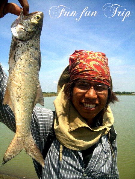 จอนห์ เลนอน สมัยยังหนุ่มกับกุเราเมืองไทยตัวสวย 

 :laughing: :laughing: