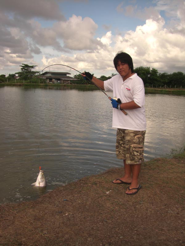 ปุ้มเล็กโดนตัวแรกแล้วครับ อิอิ 
