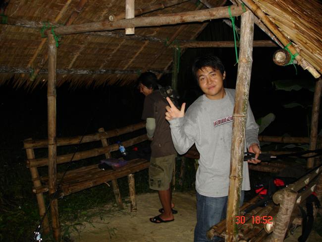 น้าน้อง กะลัง สวมวิญญาณ บี้ เดอะ สตาร์...
 ชูนิ้ว ใบ้หวย งวดนี้ 7 มา... ( ออก 76 ซะด้วย 555 ) 
   