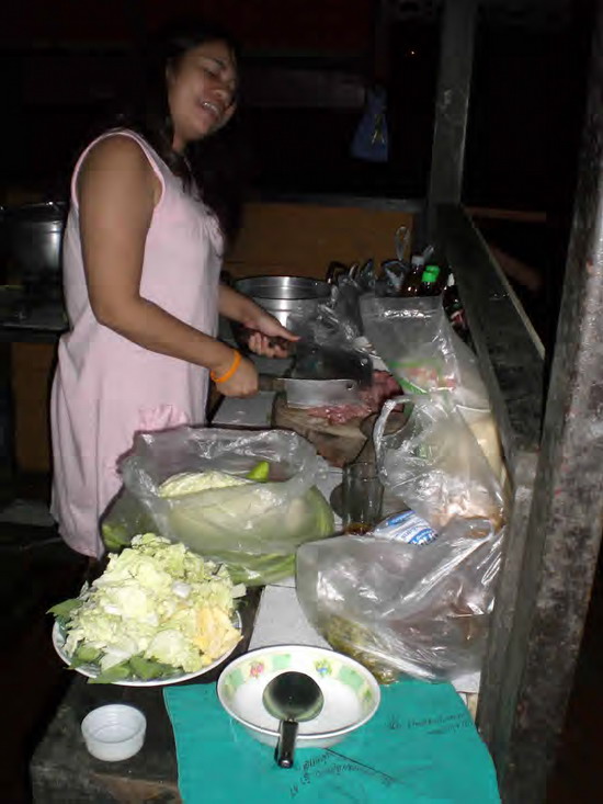 ขอทำอาหารค่ำก่อน  แต่   ไหง  กลายเป็นทำกับแกล้มอ่ะ  